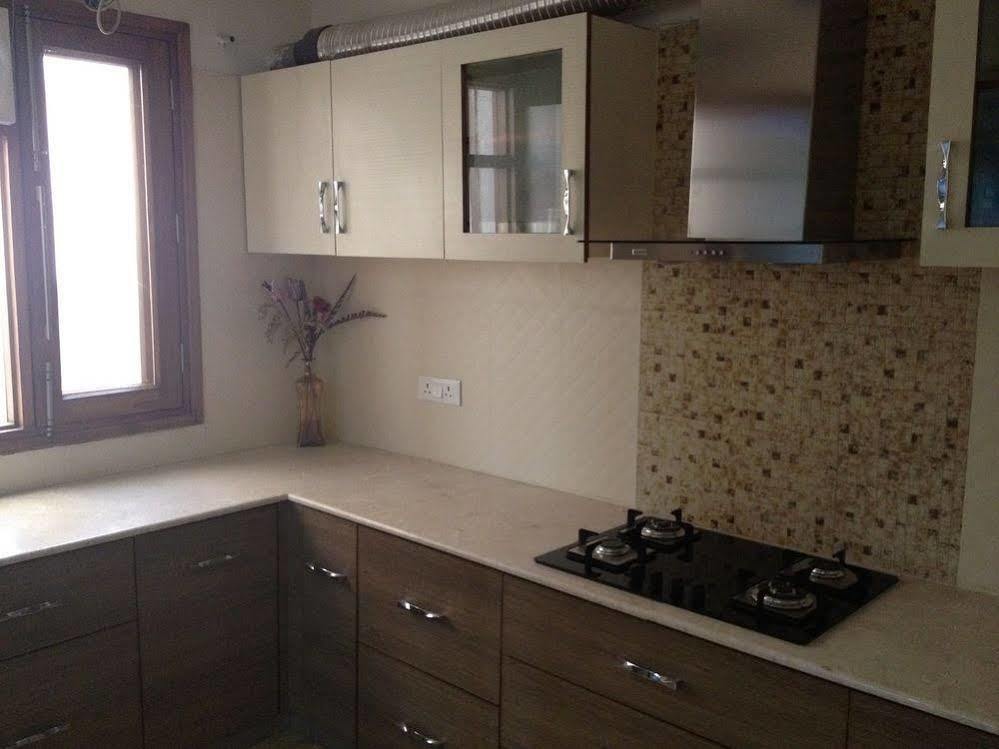 Skylink Suites Bed & Breakfast Nova Deli Exterior foto